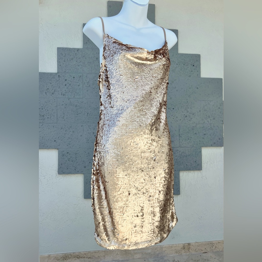 New Rose Gold/Champagne Sequin Mini Dress.  Size M. Adjustable Spaghetti straps